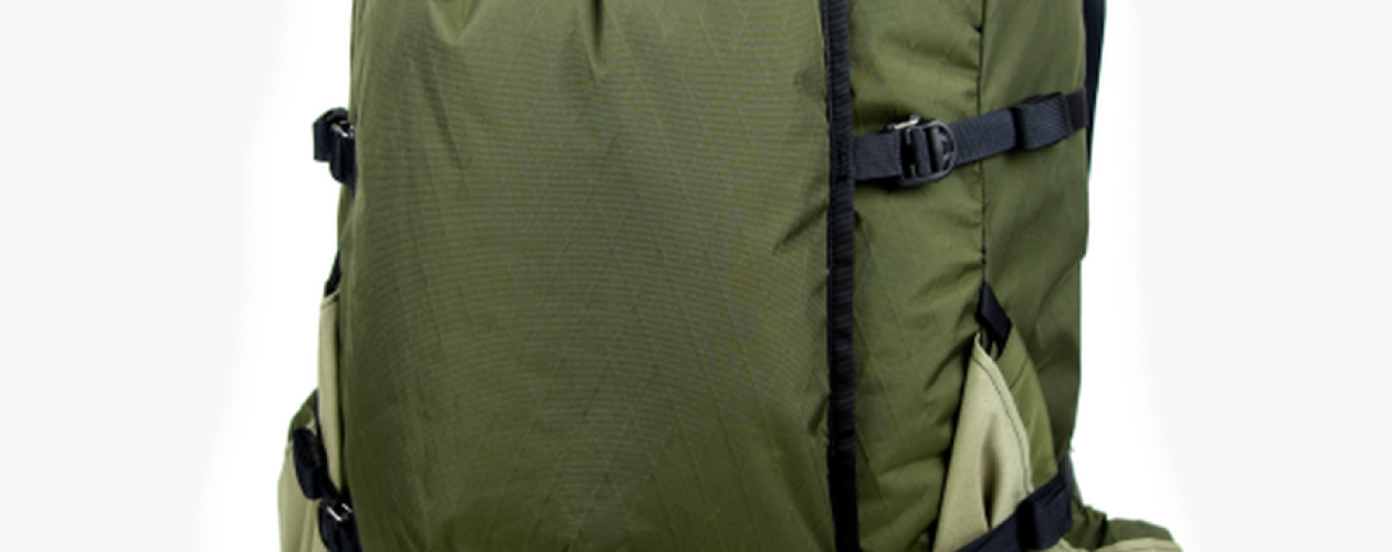 This Hunting backpack includes in its design a carbon fiber frame