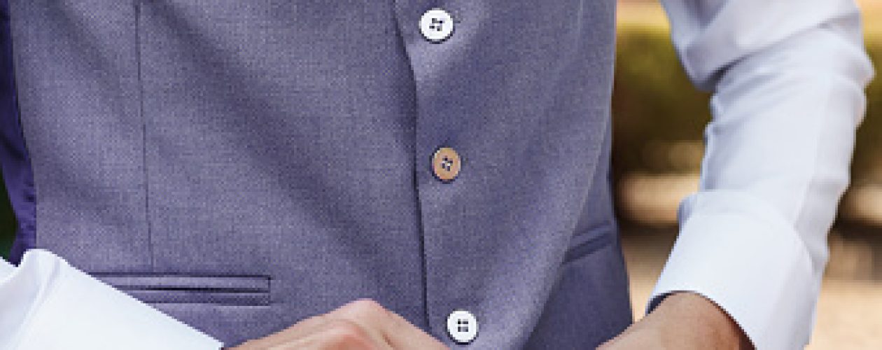 The Dos and Don’ts of Buying a Dining Jacket